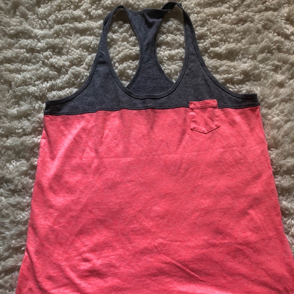 Under Armour tank